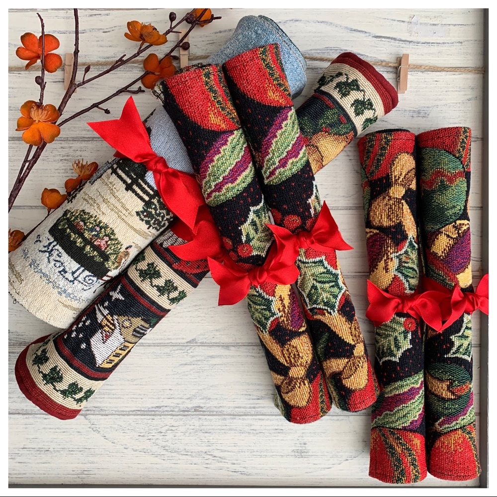 Holiday Place Mats/Table Runner/Throw Pillow Cover
